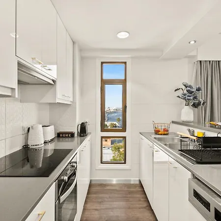 Lazuli Sea View Beachfront Ap 254