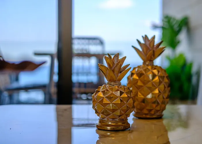 Lazuli Sea View Beachfront Ap 254 *