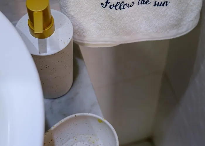 Lazuli Sea View Beachfront Ap 254 Ларнака