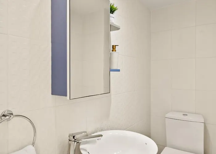 Apartment Lazuli Sea View Beachfront Ap 254 Larnaca