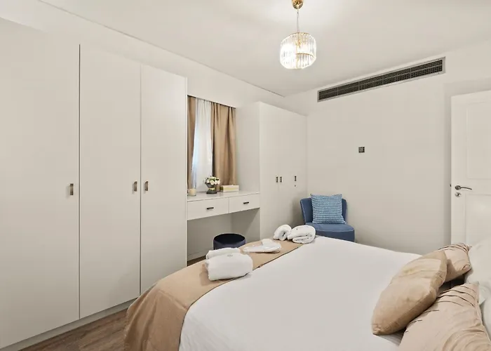 Lazuli Sea View Beachfront Ap 254 Ларнака