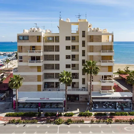 Lazuli Sea View Beachfront Ap 254 * Larnaka